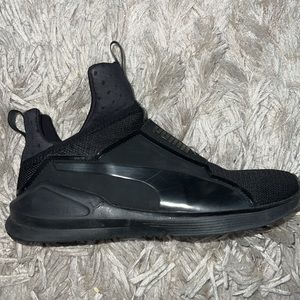 Black Puma sneakers Size 9